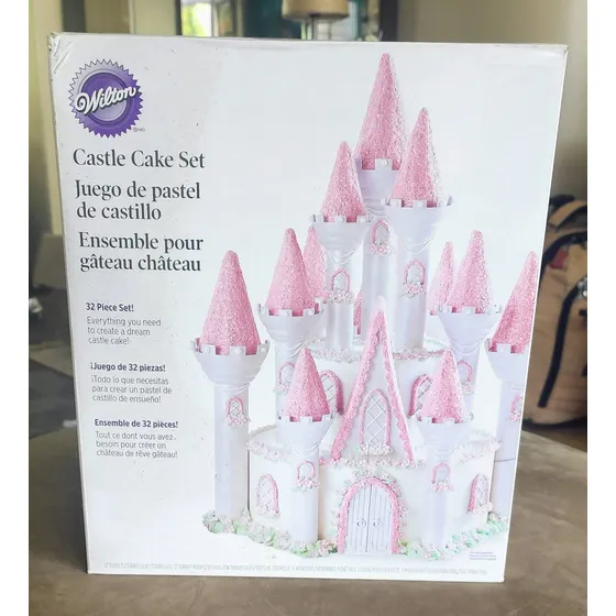 Castle Cake Set Wilton