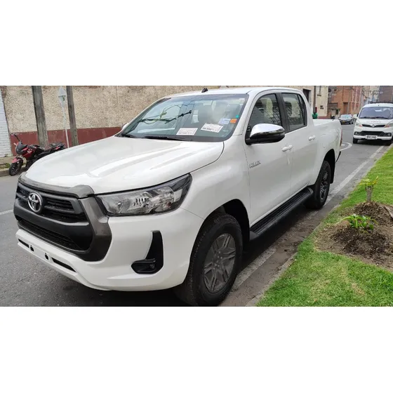 Toyota Hilux 2.4 Diésel 4x4