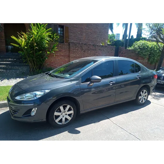 Peugeot 408 2.0 Allure 143cv