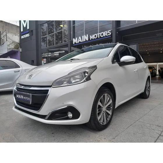 Peugeot 208 1.6 Feline