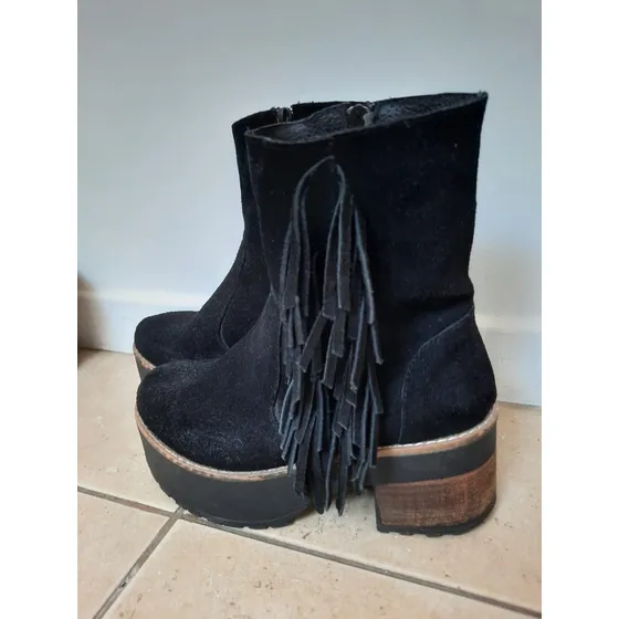 Botas Gamuza Flecos