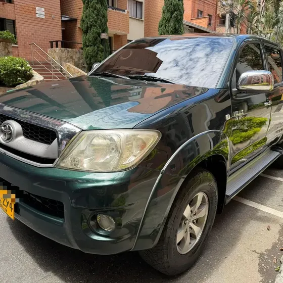 Toyota Hilux 2010 2.7 4x4 Gasolina