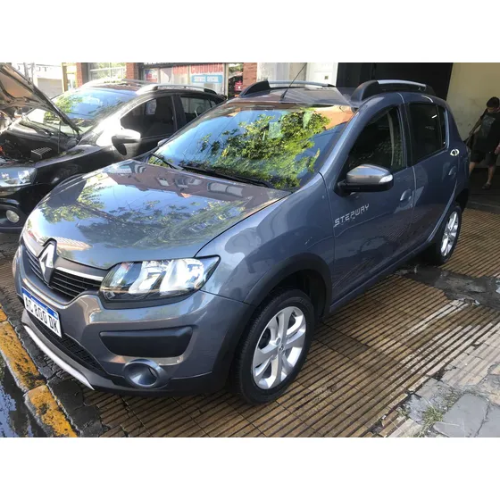 Renault Sandero Stepway 1.6 Privilege 105cv