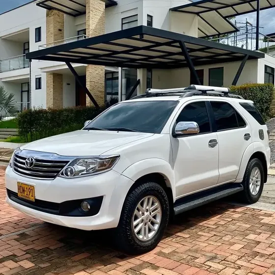 Toyota Fortuner 2014 2.7l 4x2 At