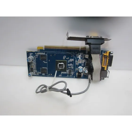 Defeito Placa De Vídeo Zotac 8400gs Gen2 256mb Pci Sem Vídeo