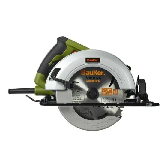 Sierra Circular Eléctrica 7 1/4. Bauker. 1800 W. Nueva.