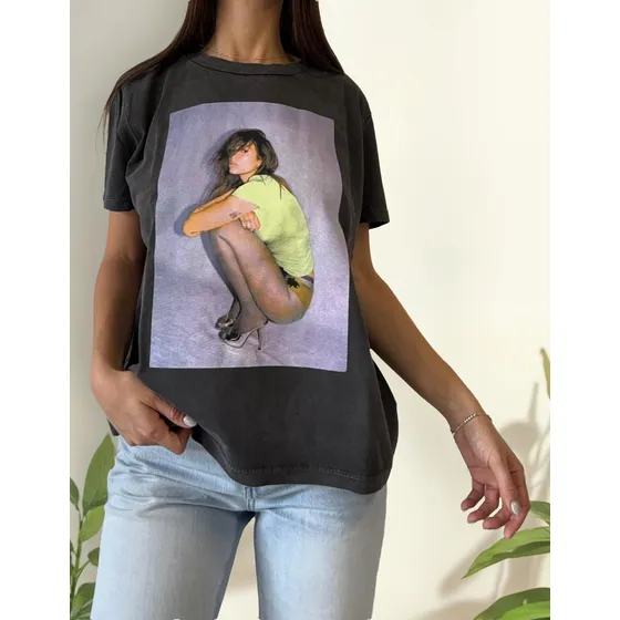 Remera Algodón Estampada Mujer Nylon Dua Lipa