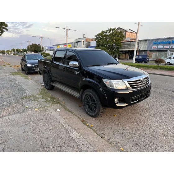 Toyota Hilux 2.7 Cd Srv Vvti 4x2 - A3