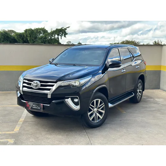 Toyota Sw4 2.8 Tdi Srx 7l 4x4 Aut. 5p