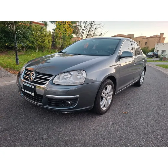 Volkswagen Vento 2.5 Advance Tiptronic 170cv