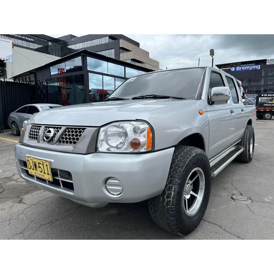 Nissan Np300 Frontier 2.4cc Mt Aa 4x2