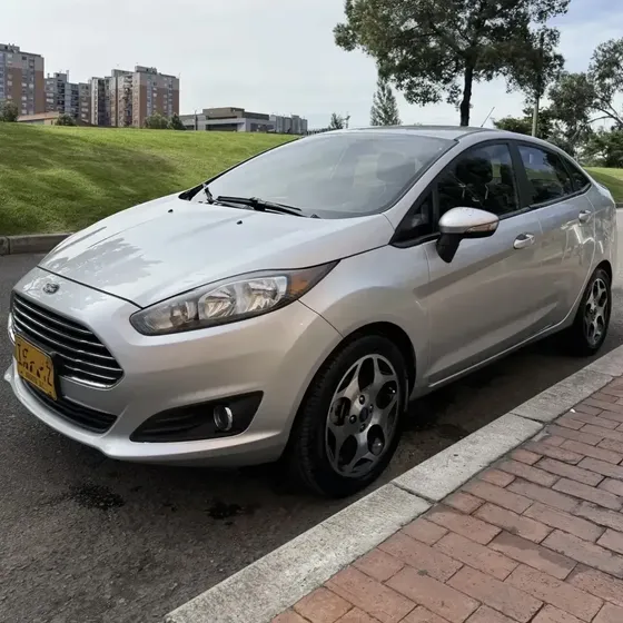 Ford Fiesta 2016 1.6 Sportback Se Mecánica