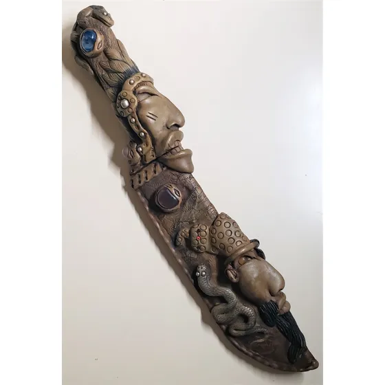  Cuchillo Y Funda Con Multiples Figuras Origen Desconocido, 
