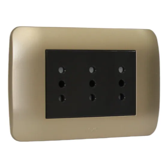 Toma Triple Compacto 10a 250v Café / Titanio Lexo