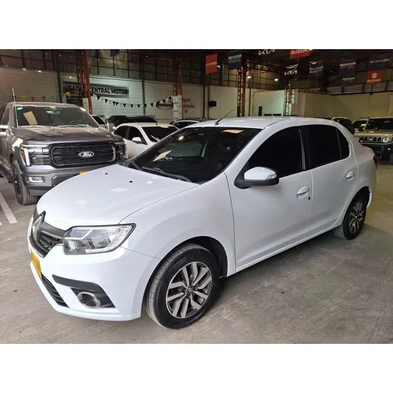 Renault Logan Privilege