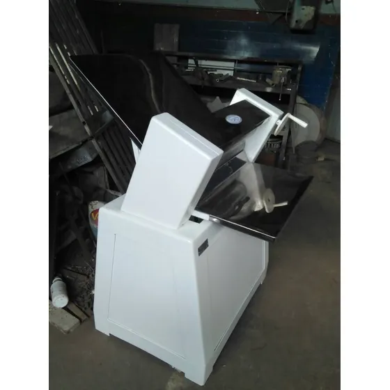 Laminadora Para Pastelitos Industrial Con Motor 3 Hp.