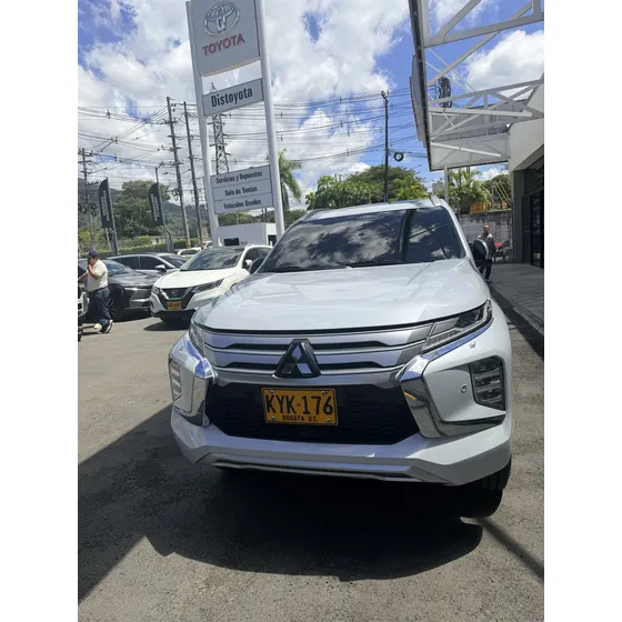 Mitsubishi Montero Sport 2023 2.5