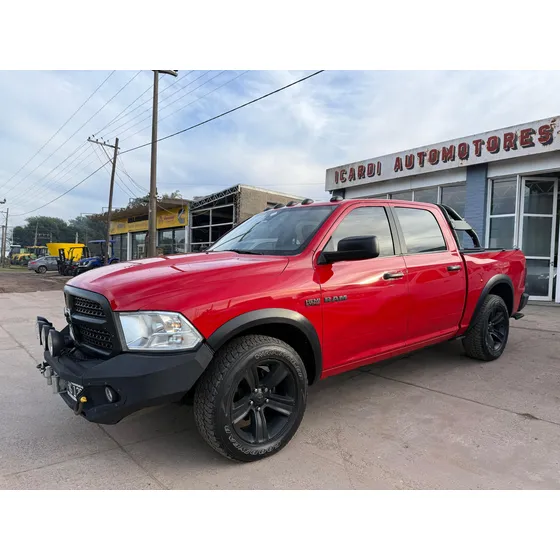 Dodge Ram 1500 Laramie 5.7 Nafta V8