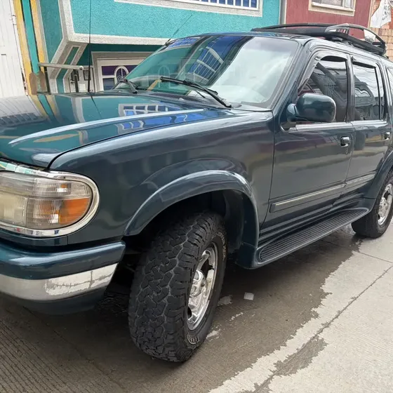 Ford Explorer 1998 4.0 Aventura