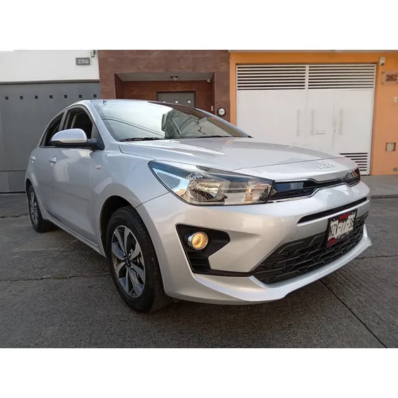 Kia Rio 1.6 Lx Hatchback At