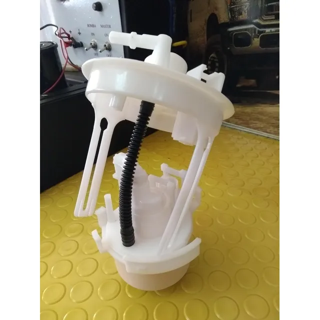 Filtro De Gasolina Con Tapa Mazda 6 03-08