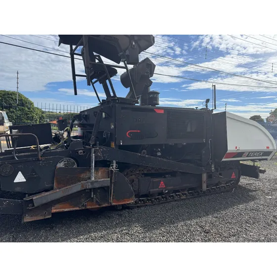 Vibroacabadora Vda 700 Terex