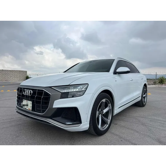 Audi Q8 S Line V6 3.0