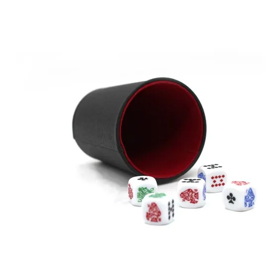 Cacho Yahtzee Juego De Mesa 4 Tatucos  Paño + 20 Dados Poker