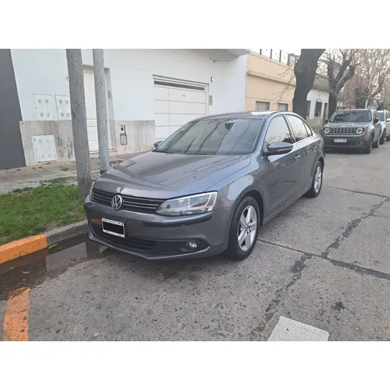 Volkswagen Vento 2.5 Luxury 170cv Tiptronic