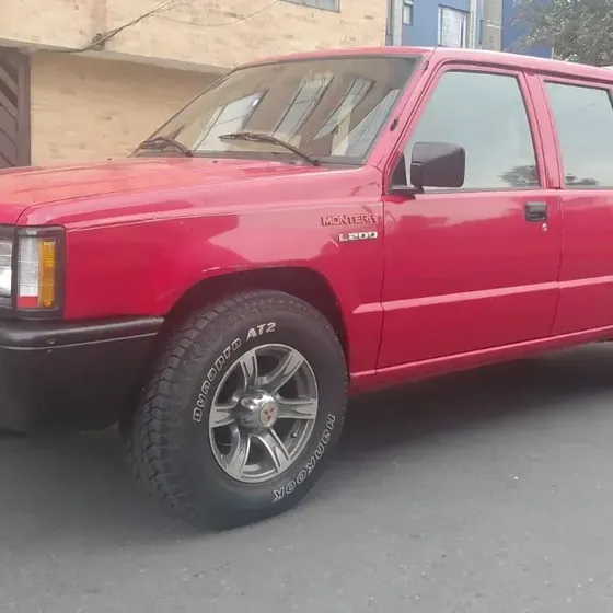 Mitsubishi L200 1998 2.4l