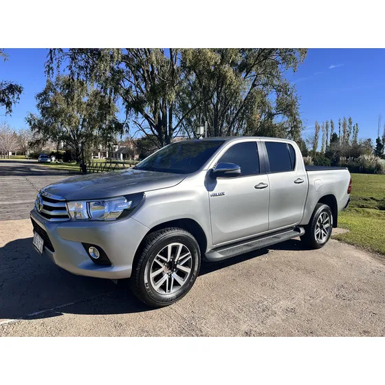 Toyota Hilux Pick-up 2.8 Cd Srv 177cv 4x2 At