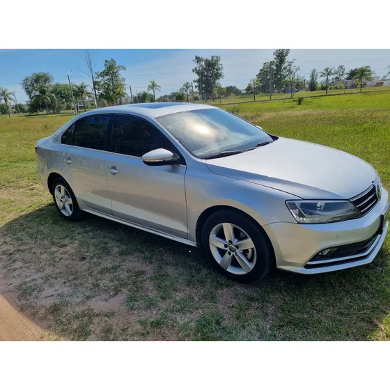 Volkswagen Vento 2.5 Luxury 170cv