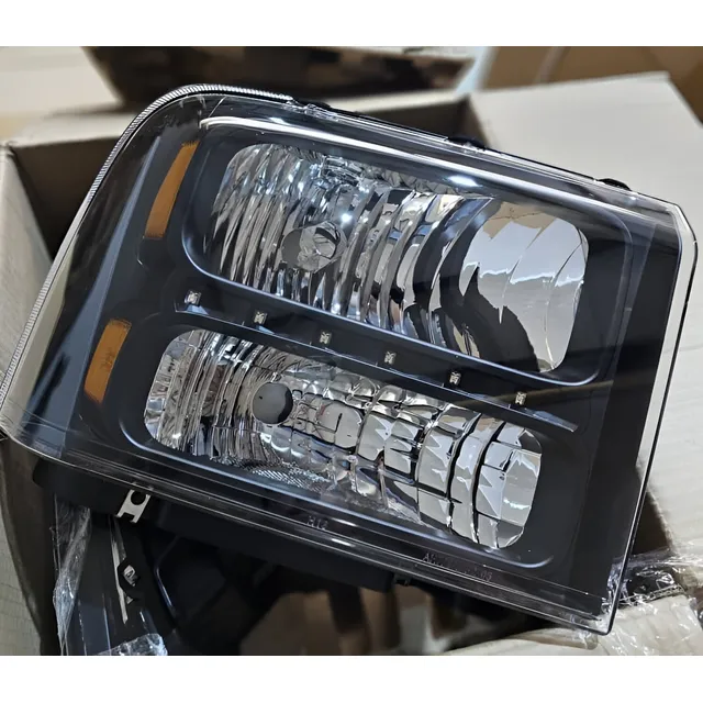 Faro Ford Triton Fondo Negro C/led Central 2006-10 (el Par) 
