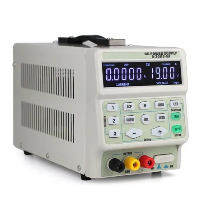 Peltron Fuente De Alimentación 30v 5 A De 5 Dígitos Color Blanco