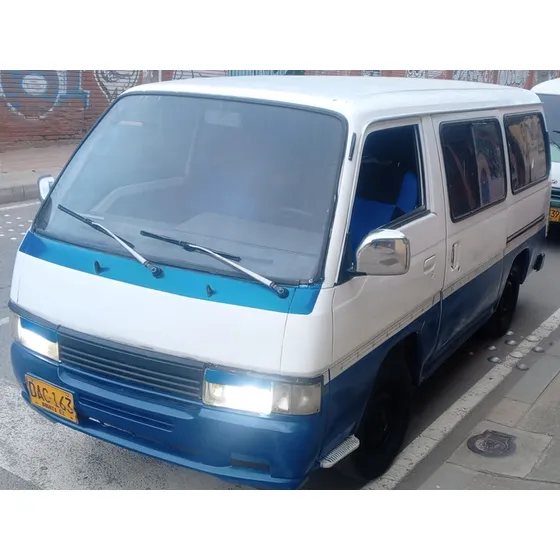 Nissan Urvan 2.4 Gl