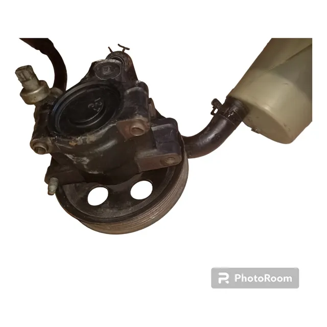Bomba De Dirección Hidráulica Ford Triton 2006 2010 Usada