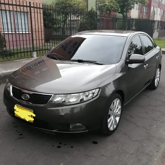 Kia Cerato Forte 2011 1.6