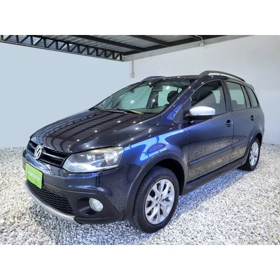 Volkswagen Suran Cross 1.6 Highline 101cv