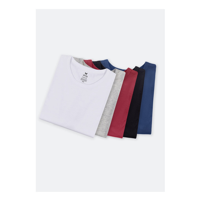 Kit Com 5 Camisetas Masculinas Básicas Hering Kit Com 5 Camisetas Masculinas Básicas Hering