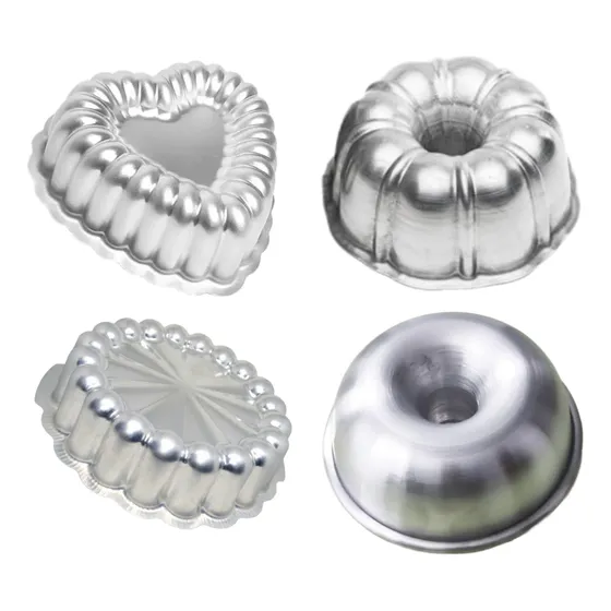 Kit 4 Mini Formas Alumínio Coração Charlote Suíça