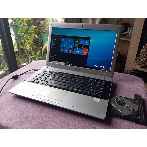 Samsung Rv419,intel Core I3 2330m,4gb,hd500gb,hdmi Prata