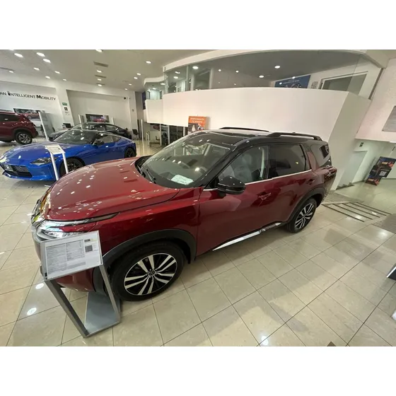 Nissan Pathfinder 3.5 Platinum 4x4 At
