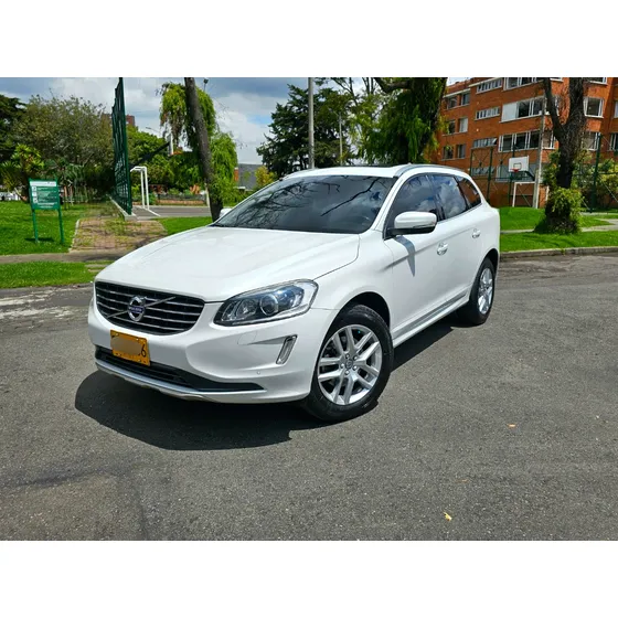 Volvo Xc60 2.0 T5 Awd Momentum