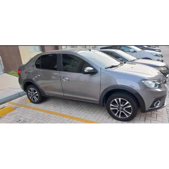 Renault Logan 1.6 Intense