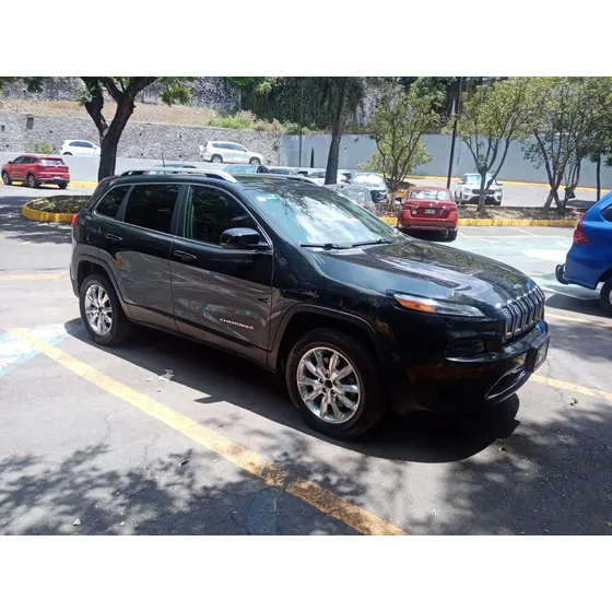 Jeep Grand Cherokee 3.6 Limited Lujo 4x2 Mt