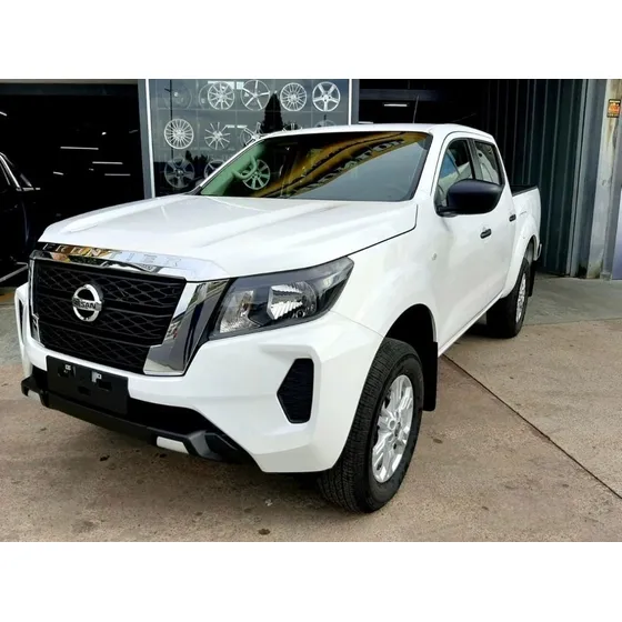 Nissan Np300 Frontier Se 4x2