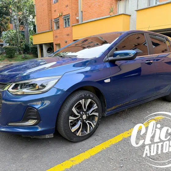 Chevrolet Onix 2023 1.0t Premier Hatch At