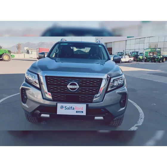 Nissan Navara At