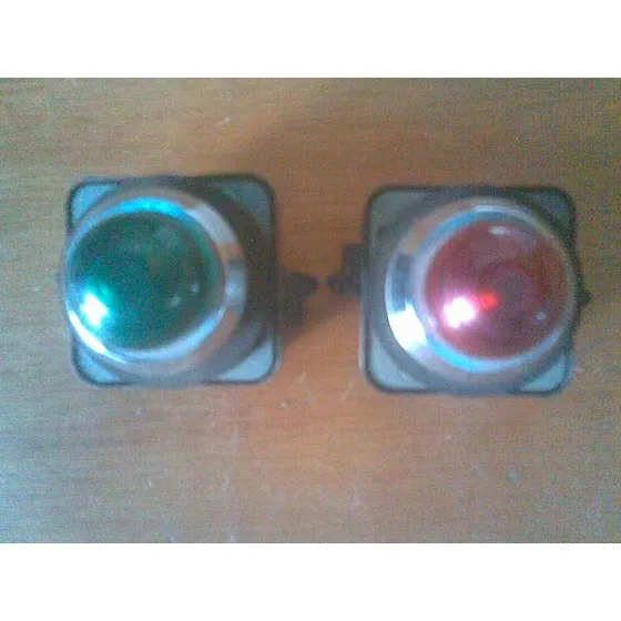 Piloto Lum 30mm Rojo Y Verde Xb2-mv104 Telemecanique