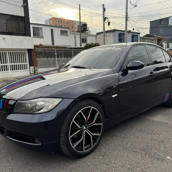 BMW 320i 2006 2.0 320i E90